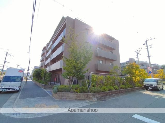 甲子園三番町ハイツの外観写真