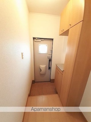 ファミーユ　アン[1LDK/48.19m2]の玄関