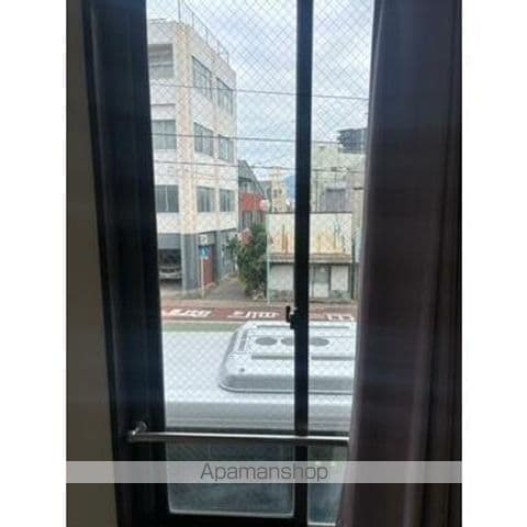 小川町ビルの玄関写真