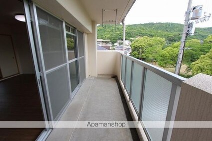 パークサイド鶴市[2LDK/65.61m2]のバルコニー