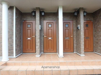 トゥジュールヴェール[1LDK/42.8m2]のエントランス3