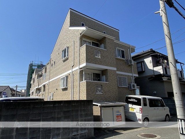 コンフォートベネフィス箱崎2の玄関写真