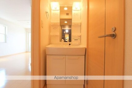 ファミーユＭ[1LDK/45.33m2]の洗面所