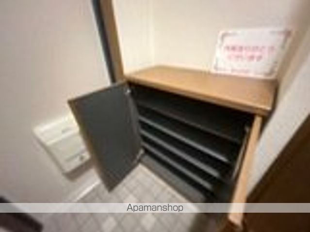 クレストールの周辺写真