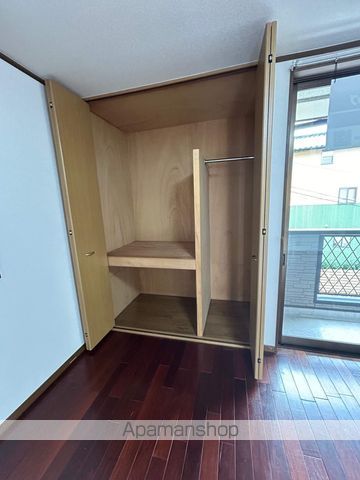 丸井ハイツ崎岡の内装写真