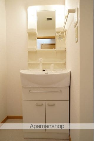 Yi アイリスの内装写真