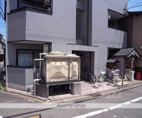 丹波口サンハイツの玄関写真