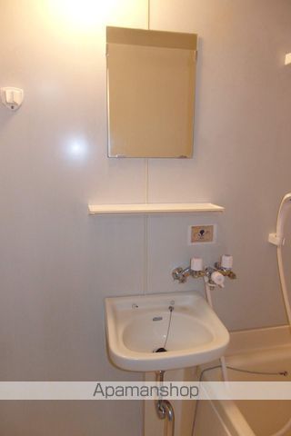 札幌市北区 2階建 築46年の内装写真