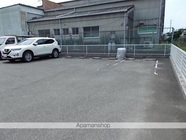 【羽島郡岐南町徳田のアパートの写真】