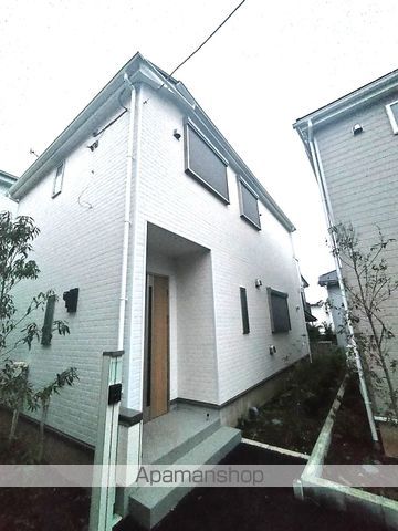 練馬区 2階建 築3年の外観写真