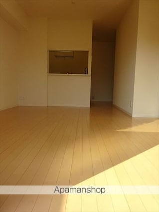 和歌山県和歌山市西浜１丁目[1LDK/47.53m2]のリビング・居間