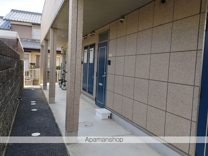 滋賀県甲賀市水口町水口[1R/23.19m2]のエントランス2