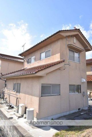 安芸高田市 2階建 築32年の外観写真