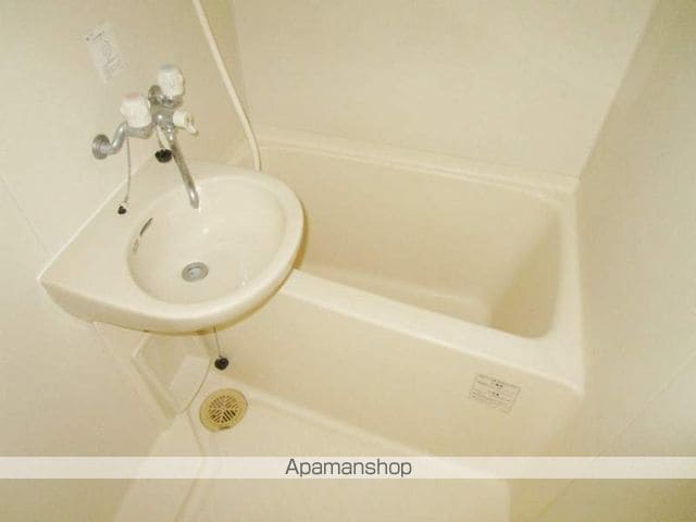 レオパレスルーチェ高畑の内装写真