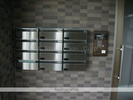 滋賀県東近江市小池町[2LDK/53.7m2]の共用部1