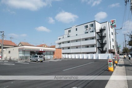 ブランドール東百舌鳥[2LDK/60.04m2]の周辺1