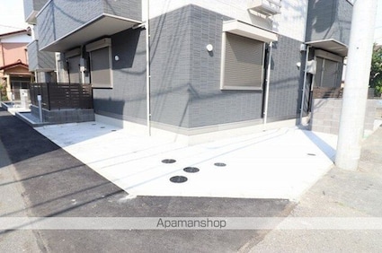 Ｋ・ｔｈ[2LDK/54.35m2]の駐車場