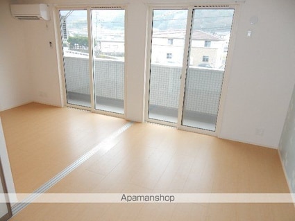 イヴェール[1LDK/40.18m2]のリビング・居間