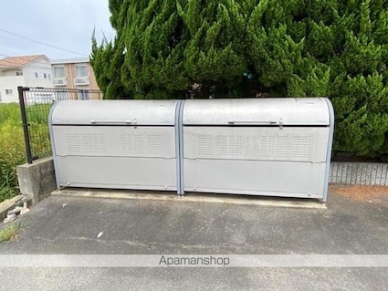 リジェール東山崎　Ｃ・Ｄ棟[2LDK/55.44m2]の共用部1