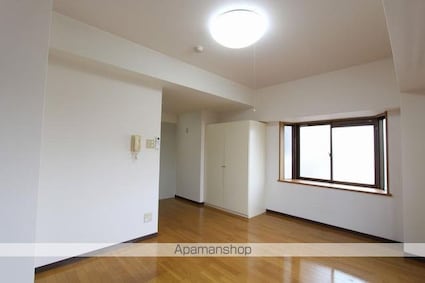 ディアコート栗林[1R/26.6m2]のリビング・居間