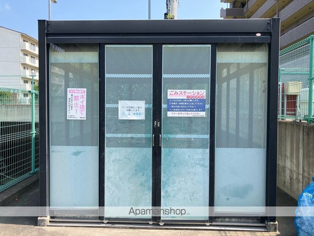 タロックス新居浜[2LDK/64.26m2]の共用部3