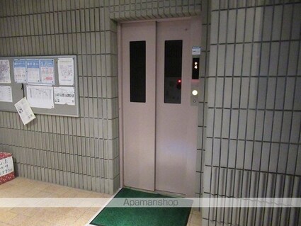 トーカンマンション本町[2SLDK/65.28m2]の共用部2
