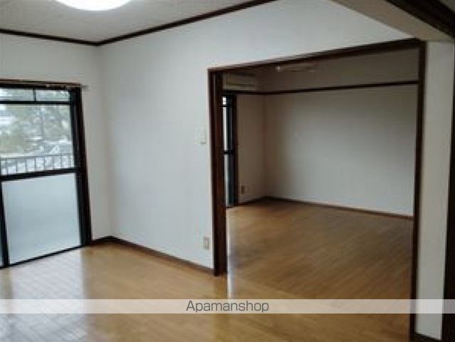 クレシェンテ恒久の内装写真