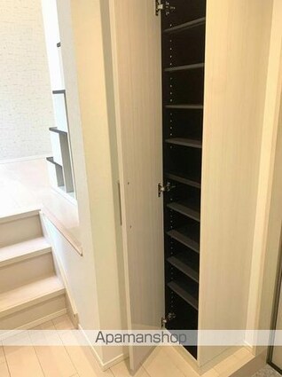フラワーテラス[1R/14.95m2]の収納