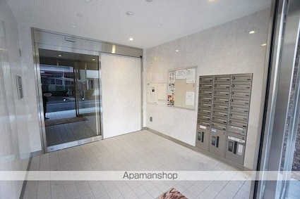 アルセア[1K/27.99m2]のエントランス