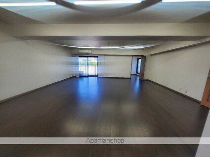 ローヤル若葉[事務所/148.5m2]のリビング・居間