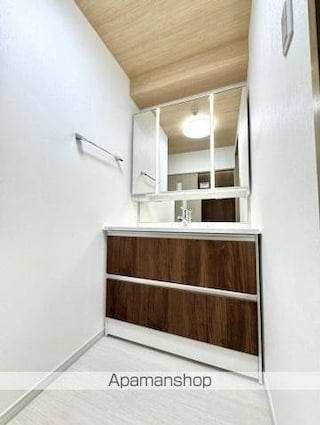 ウイングコート高松[1LDK/43.54m2]の洗面所