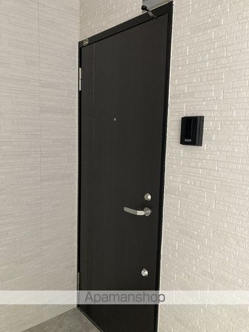 ラフィネ東大畑通の玄関写真