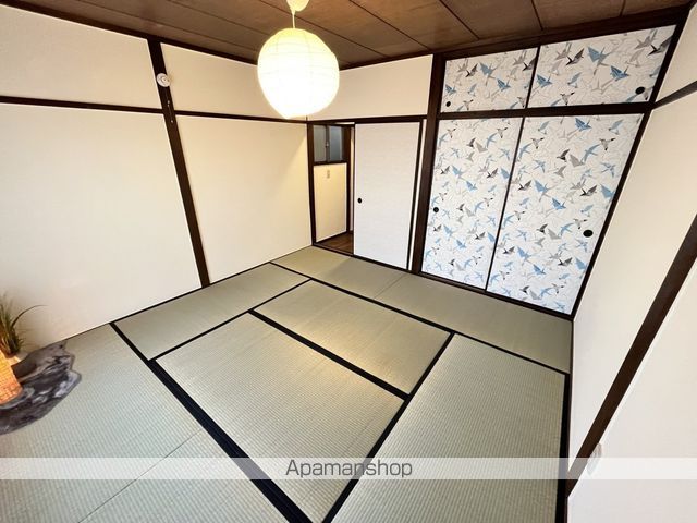 枚方市 2階建 築49年の内装写真