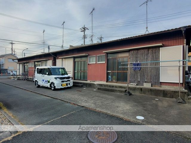 中泉川島貸家 東棟の外観写真