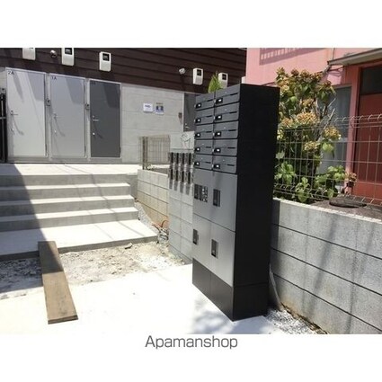 雑司が谷ｆｌａｔｓ[1R/23.98m2]のエントランス2