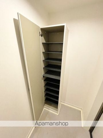 LIANGE 栄生の内装写真
