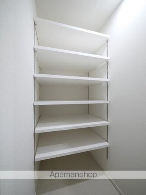ＰＲＥＭＩＵＭ　ＣＵＢＥ　池袋本町[1DK/30.56m2]の内装3