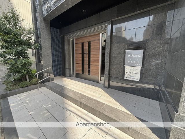 プレサンス久屋大通公園セラフィの玄関写真