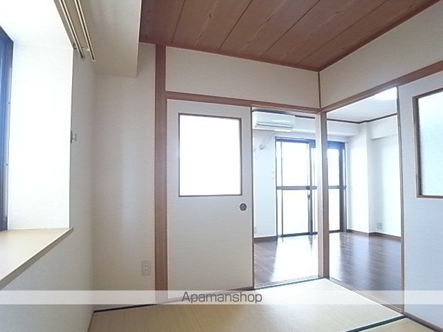サンライズ入場の内装写真