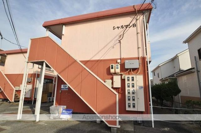 シャルマンB棟の外観写真