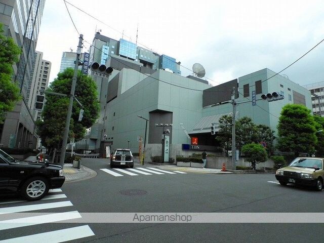 ホライズンプレイス赤坂[1LDK/68.21m2]の周辺2