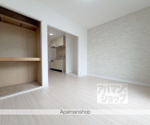 フレグランス岡の内装写真