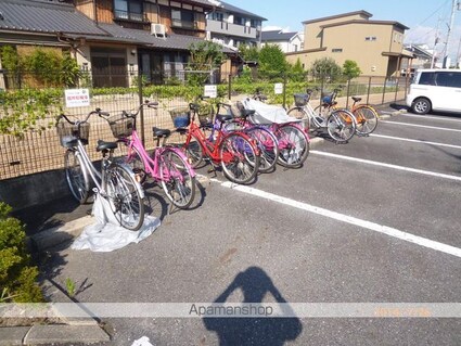 ファミール林[2LDK/52.09m2]の共用部1