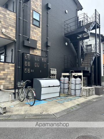 SGクレストせんげん台の玄関写真