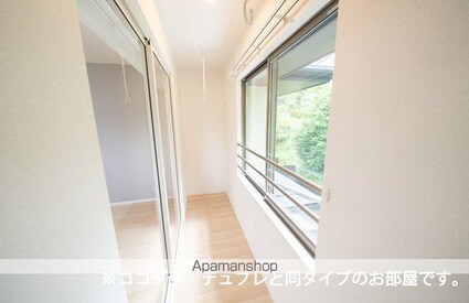 Ｋ．Ｚ　ｗｉｌｌ　Ｊ[2LDK/66.24m2]のバルコニー