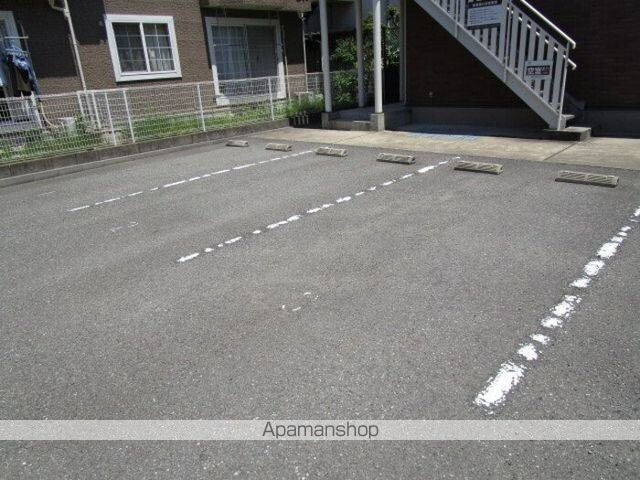 コンフォート[1LDK/40.07m2]の駐車場