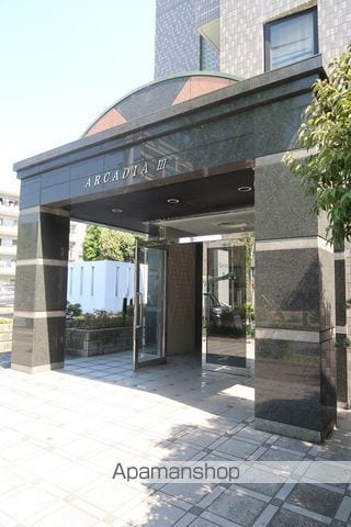 アルカディアIII.の玄関写真