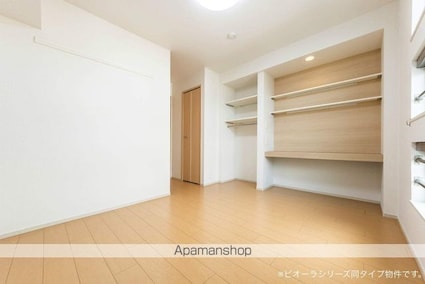 クリアネス・ボア　Ｂ[2LDK/57.21m2]の収納