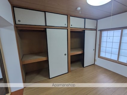 ヴィラ関が丘[2LDK/51.28m2]の収納