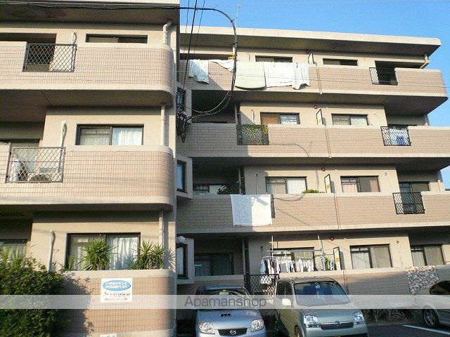 ポリアス京塚の外観写真